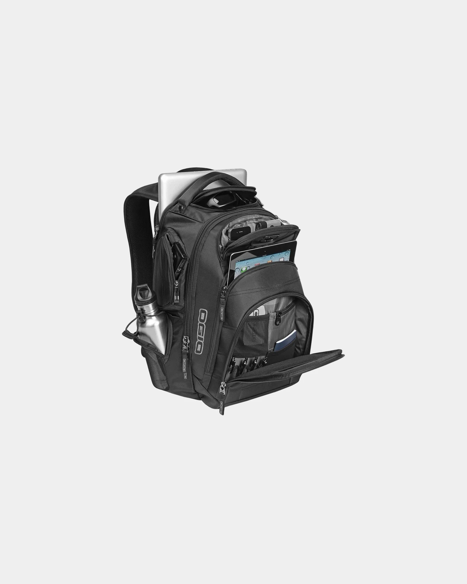 Custom 32.8L laptop backpack with padded tablet sleeve - 1